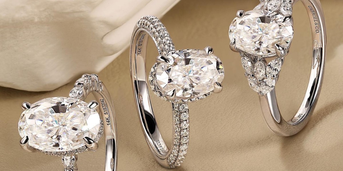 Exploring Halo Diamond Rings and Vintage Inspirations