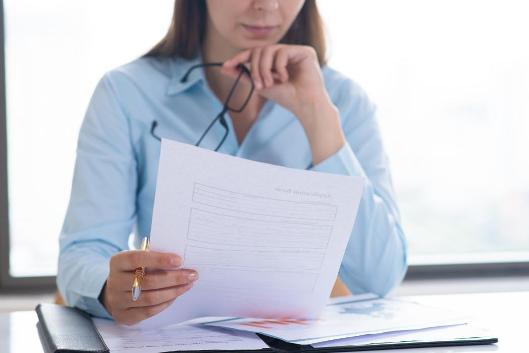 Document Examination: When to Call a Forensic Handwriting Expert - GAMESBAD BLOG
