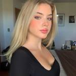 mia charlottemia Profile Picture