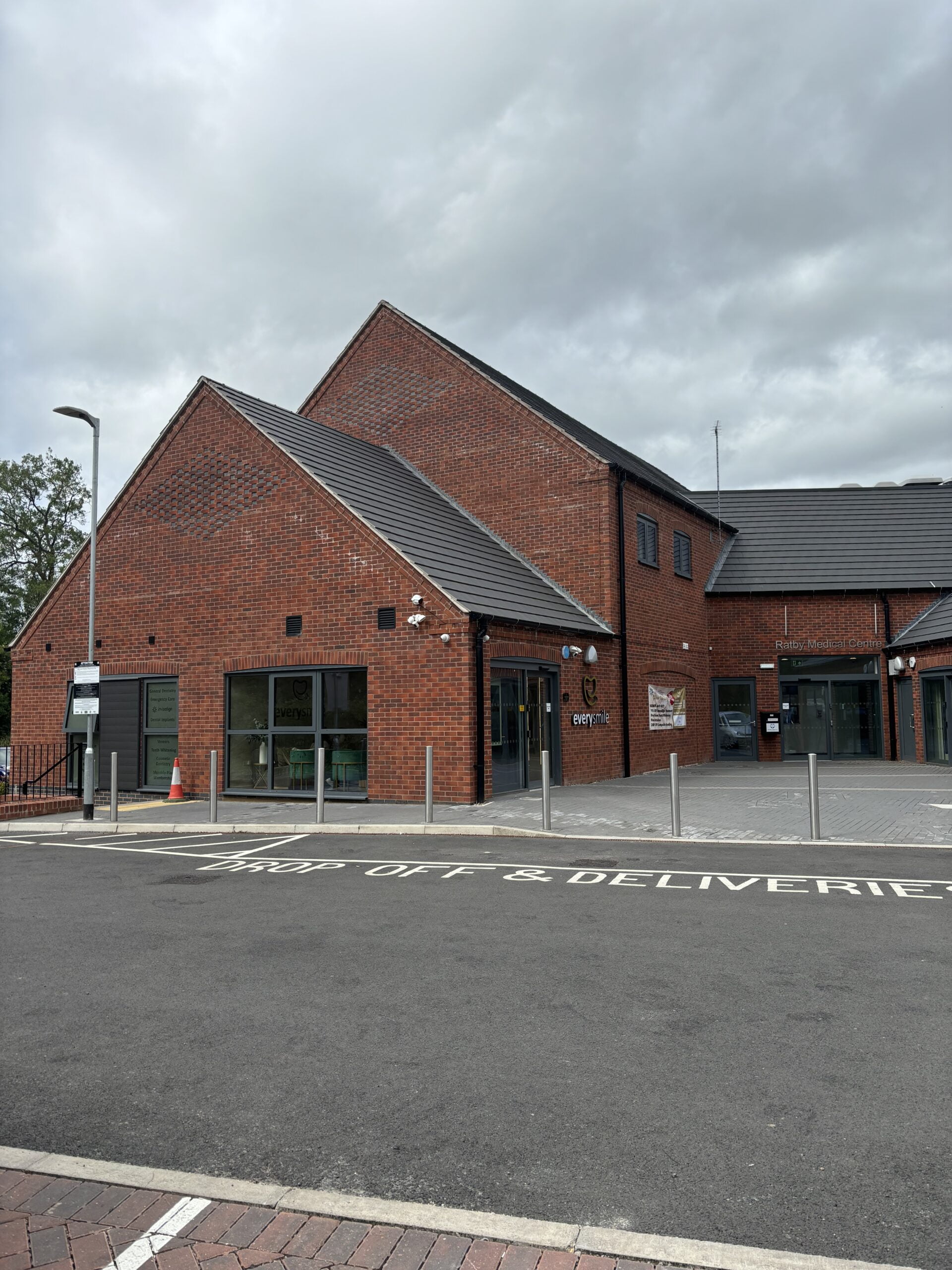 EverySmile: Dentist in Leicester