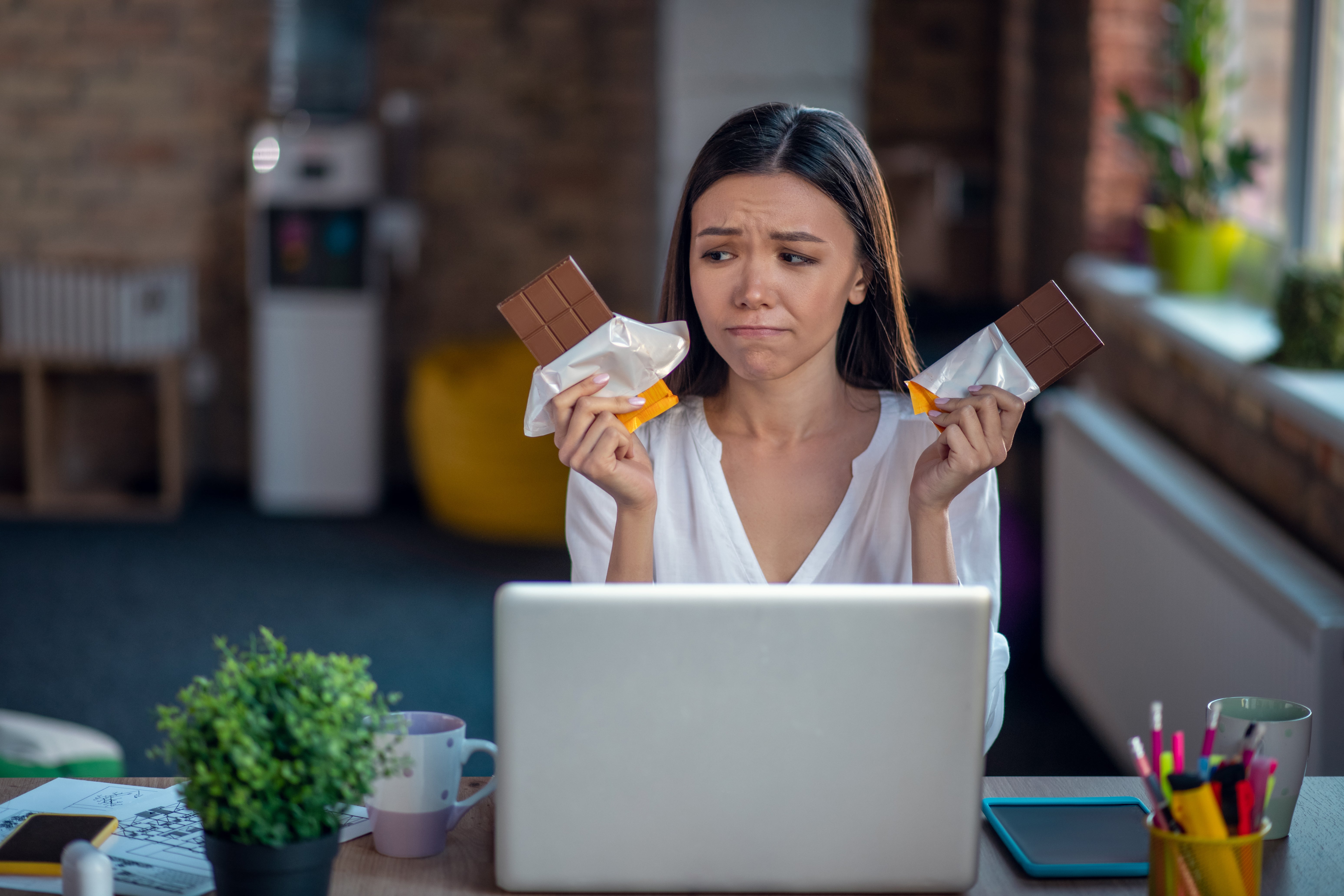 Why Chocolate Online Shopping is the New Love Language for Modern Coup– ChocolateX