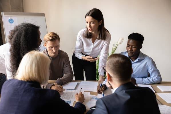 MAXIMIZING REVENUE: PROVEN SALES MANAGEMENT TECHNIQUES FOR GROWTH | Austin Tommy