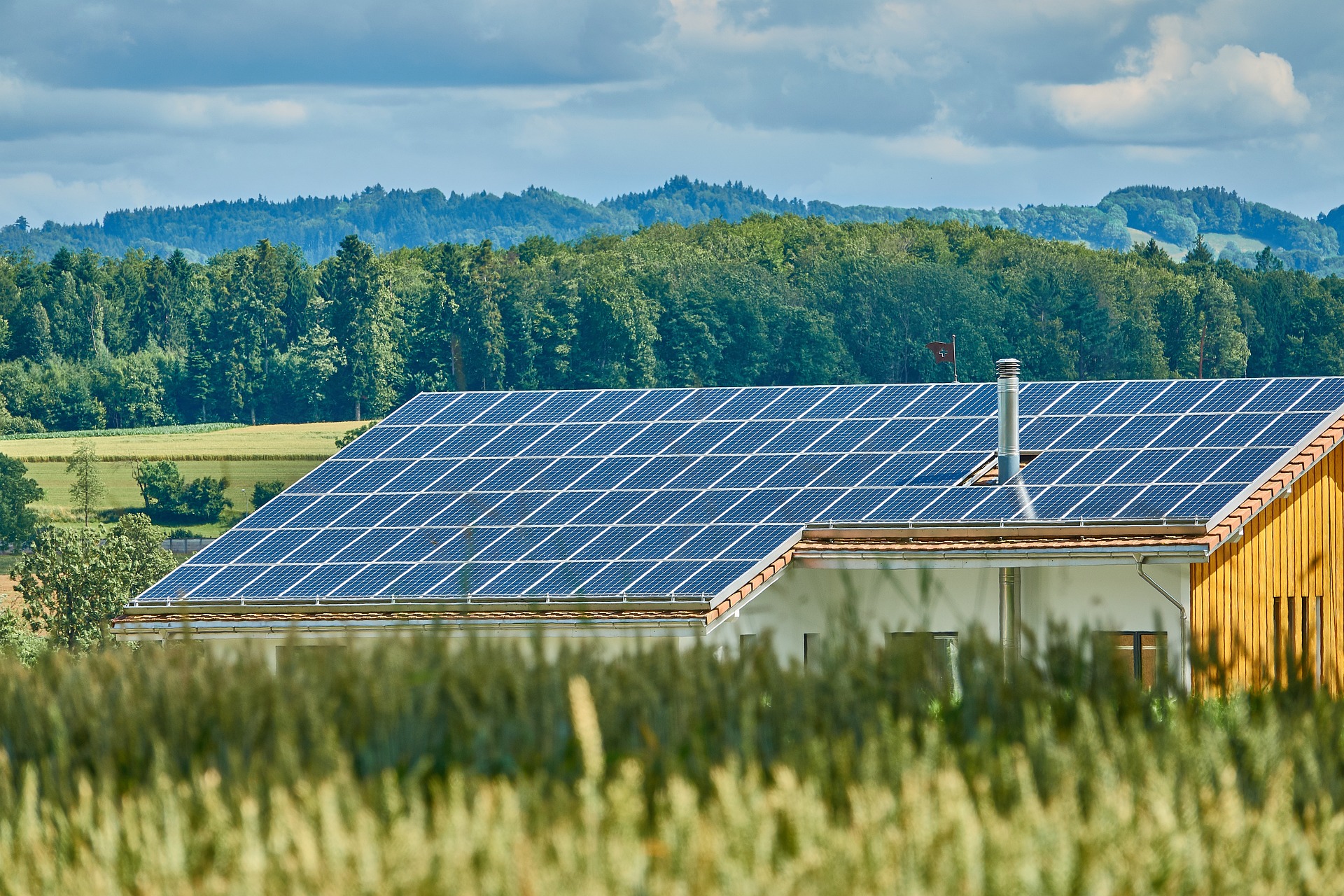 On-Grid, Off-Grid, atau Hybrid? Memilih Sistem PLTS yang Tepat untuk - insolvency8hlca