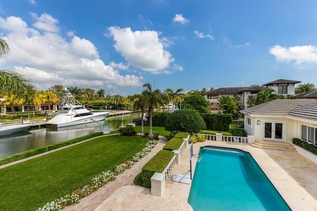 Discover Your Dream Vale do Lobo Villa for Sale