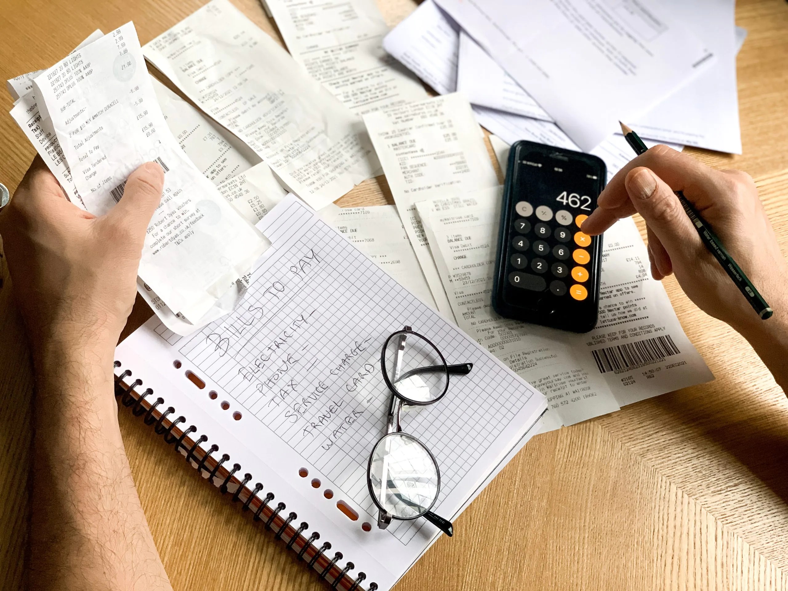 The Ultimate Guide to Expense Management for Small Businesses - IVPHUB