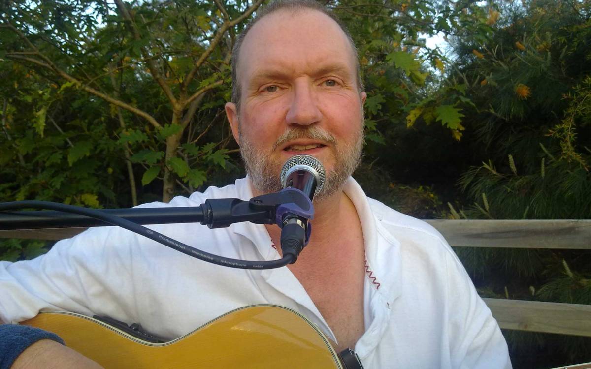 Master Acoustic Guitar with Video Lessons from Guitar Lessons Pro – Guitar Lessons Pro – Expert Guitar Tuition in Australia